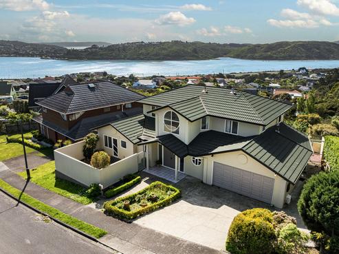 35 Halladale Road, Papakowhai