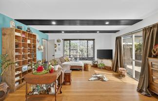 2/44 Shakespeare Road, Waltham