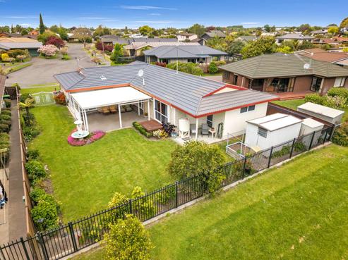 24 Webb Place, Taradale