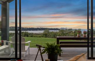 194 Potts Road, Whitford