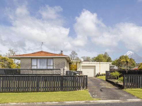 12 Towai Street, Inglewood