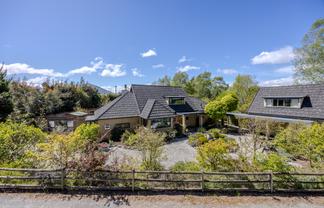 146 Lake Hawea - Albert Town Road, Albert Town