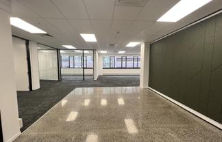 Quality Refurbished Workspace - Great Location