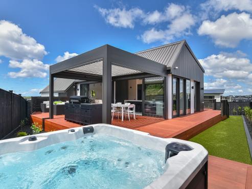 44 Waitai Close, Long Bay