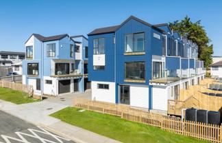 14 & 16 Geordie Street, Henderson