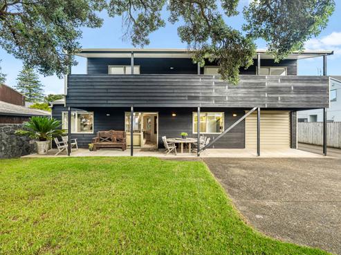 96 Bay Street, Red Beach