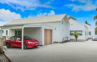 12&12A Blanc Road, Silverdale