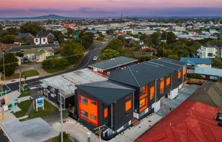 7-9/246 Wairau Road, Glenfield