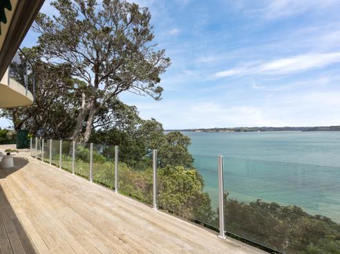 787 Whangaparaoa Road, Manly