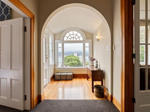 210 Oriental Parade, Oriental Bay