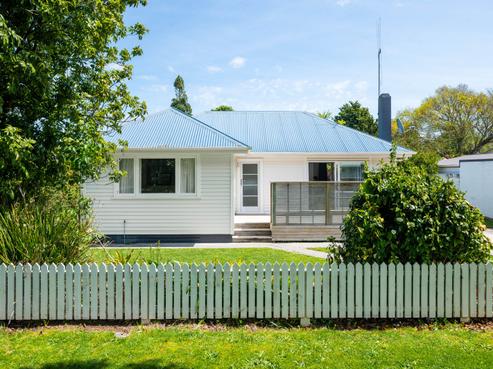 4 Sutton Crescent, Hillcrest