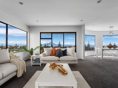 11 Island View Heights, Coastlands