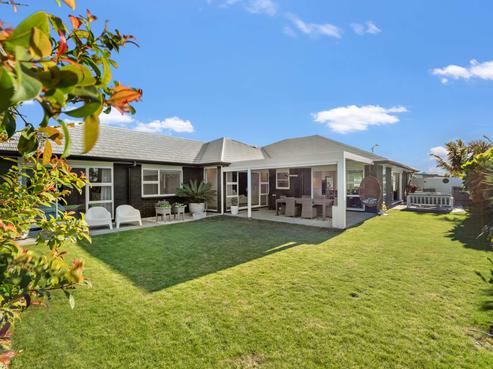 117 Palm Springs Boulevard, Papamoa