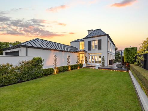 9 Allister Avenue, Strowan