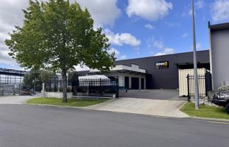 The current tenant is offering a great incentive