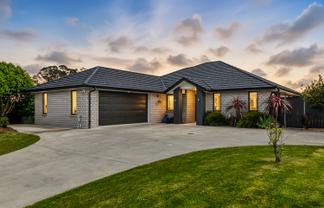 13 Pamela Christine Road, Patumahoe