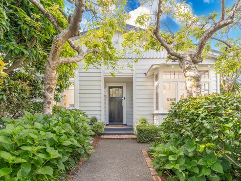 37 Kenneth Avenue, Sandringham