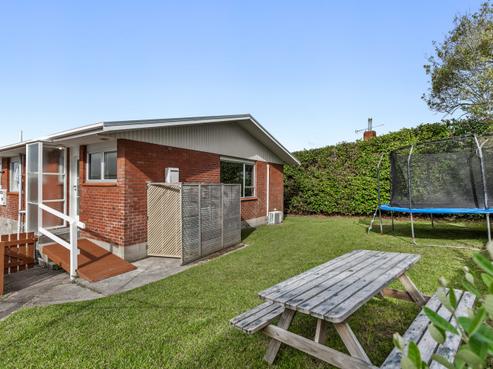 2/4 Illana Place, Ranui