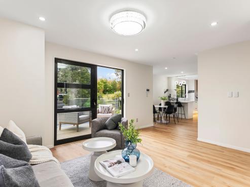2/17B Eastglen Road, Glen Eden