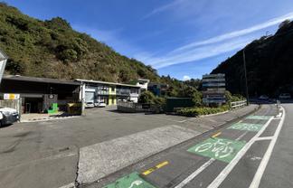 Modern, Self-Contained Office with Parking