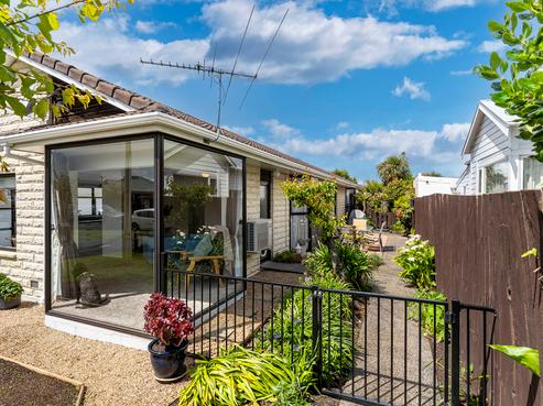 33A Hargest Crescent, Saint Kilda