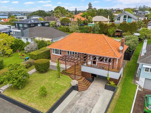 33 Carnarvon Avenue, Glendowie
