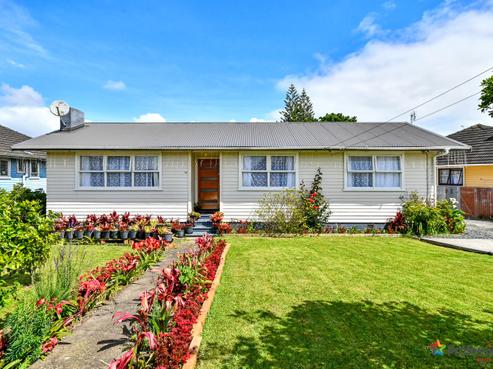 32 Tyrone Street, Otara