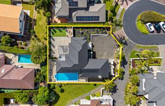 12 Courtneys, West Harbour
