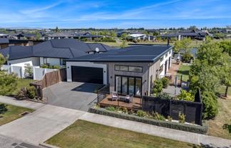 46 Tiritiri Moana Drive, Pegasus