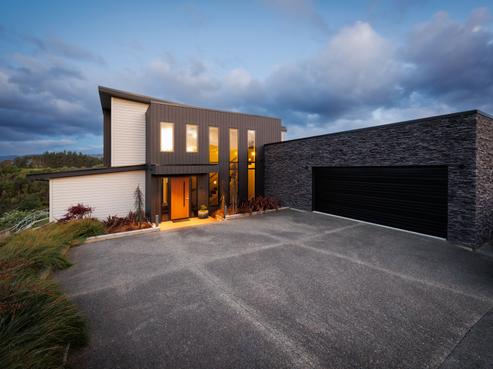 10 Coutts Way, Fitzherbert