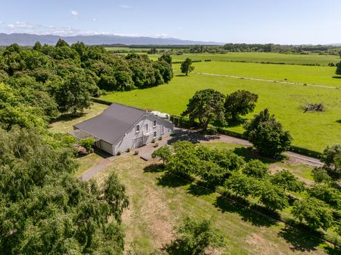 2111 Kahutara Road, Pirinoa