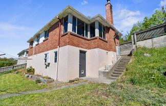 49 Glen Street, Marchwiel