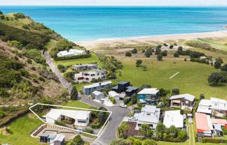 11 Tangitu Drive, Napier Port