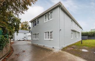 11 Larsen Court, Roslyn