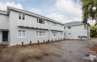 11 Larsen Court, Roslyn