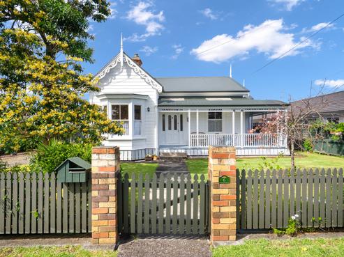 6 Shortland Street, Regent
