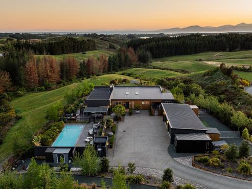 3 Mahana Ridge, Mahana