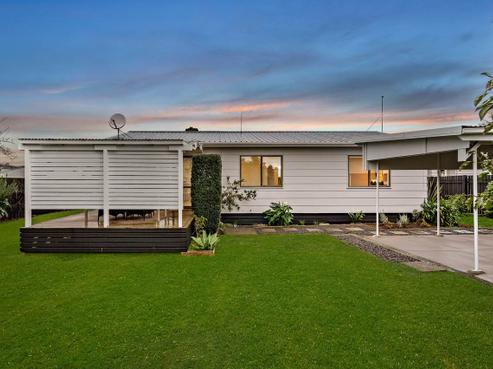 2/34 Sutton Crescent, Papakura