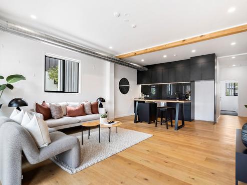 4/167 Hobsonville Point Road, Hobsonville