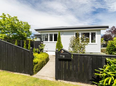 10 Plassey Street, Havelock North
