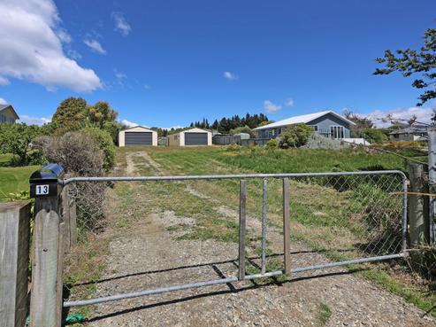 13 Oakham Street, Hampden