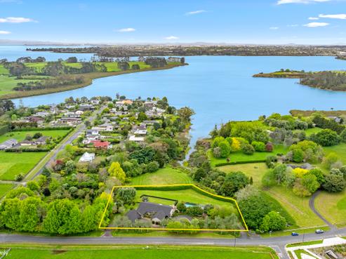 16 Derbyshire Lane, Karaka