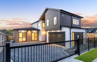 12 & 12a Kiokio Place, Swanson
