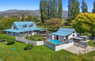 136 One Spec Road, TAKAKA