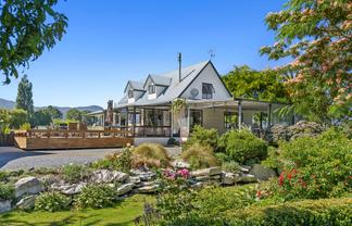 136 One Spec Road, TAKAKA
