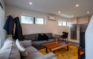 2/83 Vodanovich Road, Te Atatu Peninsula