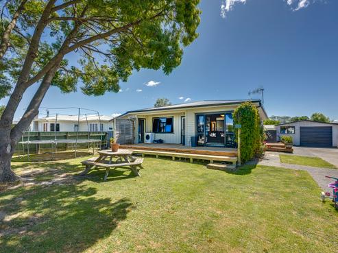 15 Fleming Crescent, Maraenui