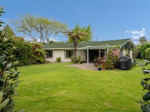 16 Marlowe Drive, Leamington