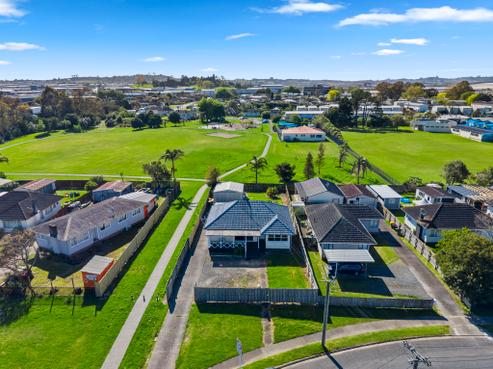 25 Tyrone Street, Otara
