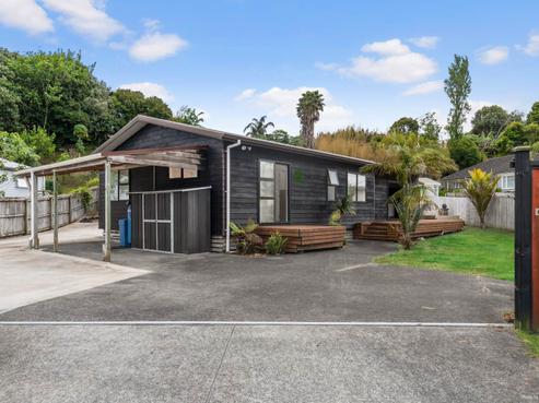 1A Trosk Place, Waiuku